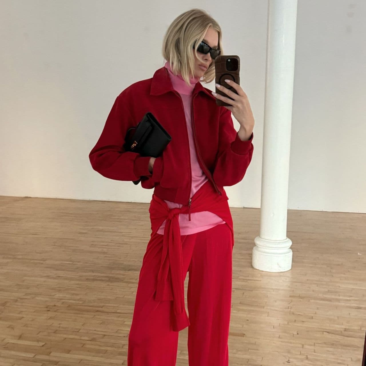  If Not Looking Dated Is Your 2026 Goal, Try These 5 Color Pairing Trends Fashion People Are Wearing 